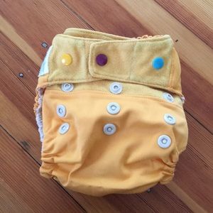 Grovia cloth diaper with two inserts
